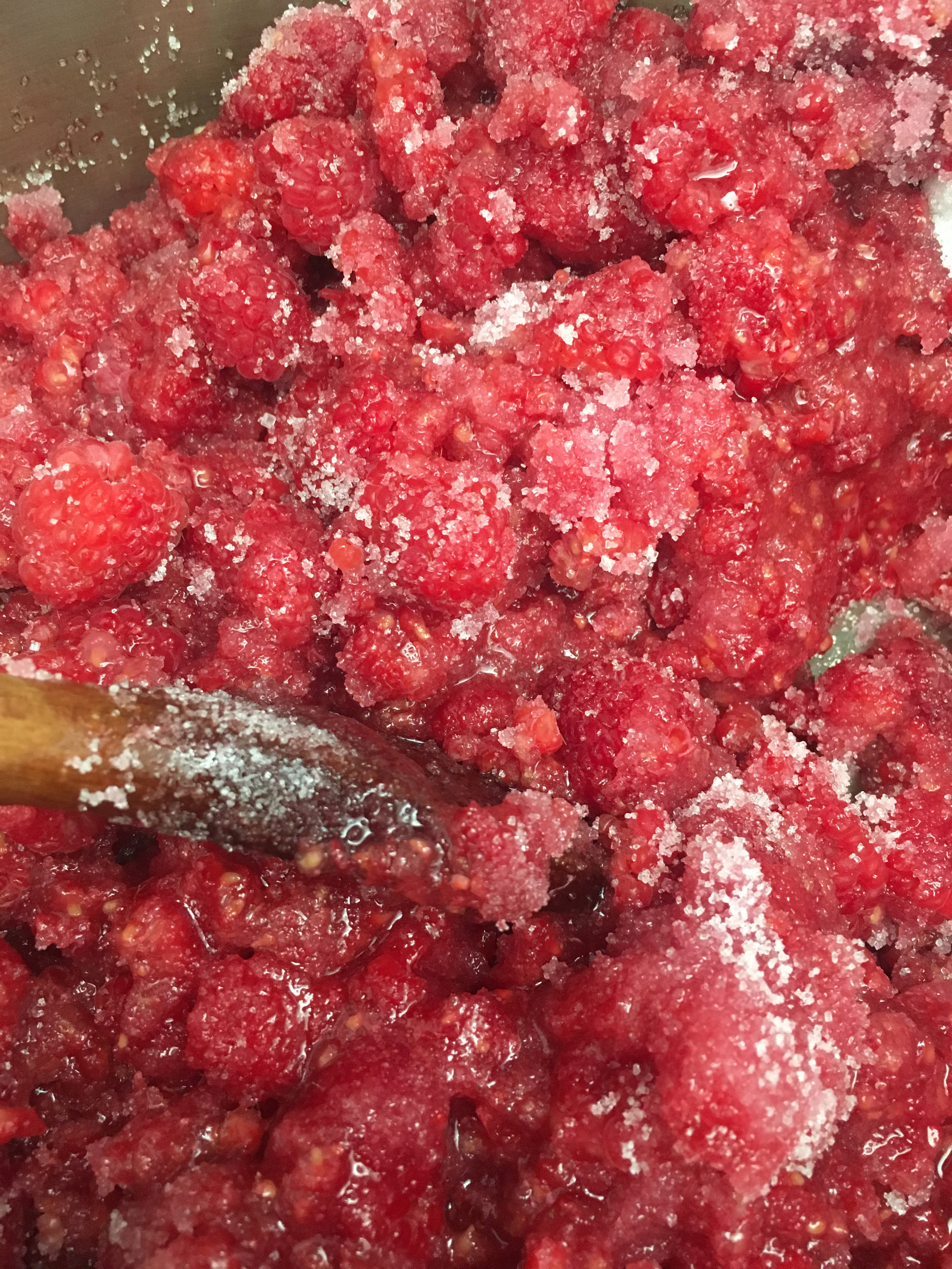Raspberry jam cooking